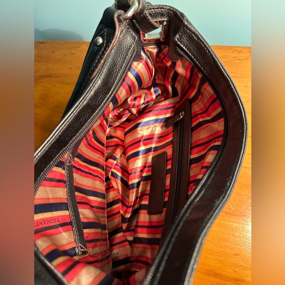 Black Pebbled Leather Tignanello Shoulder Bag - Picture 7 of 14